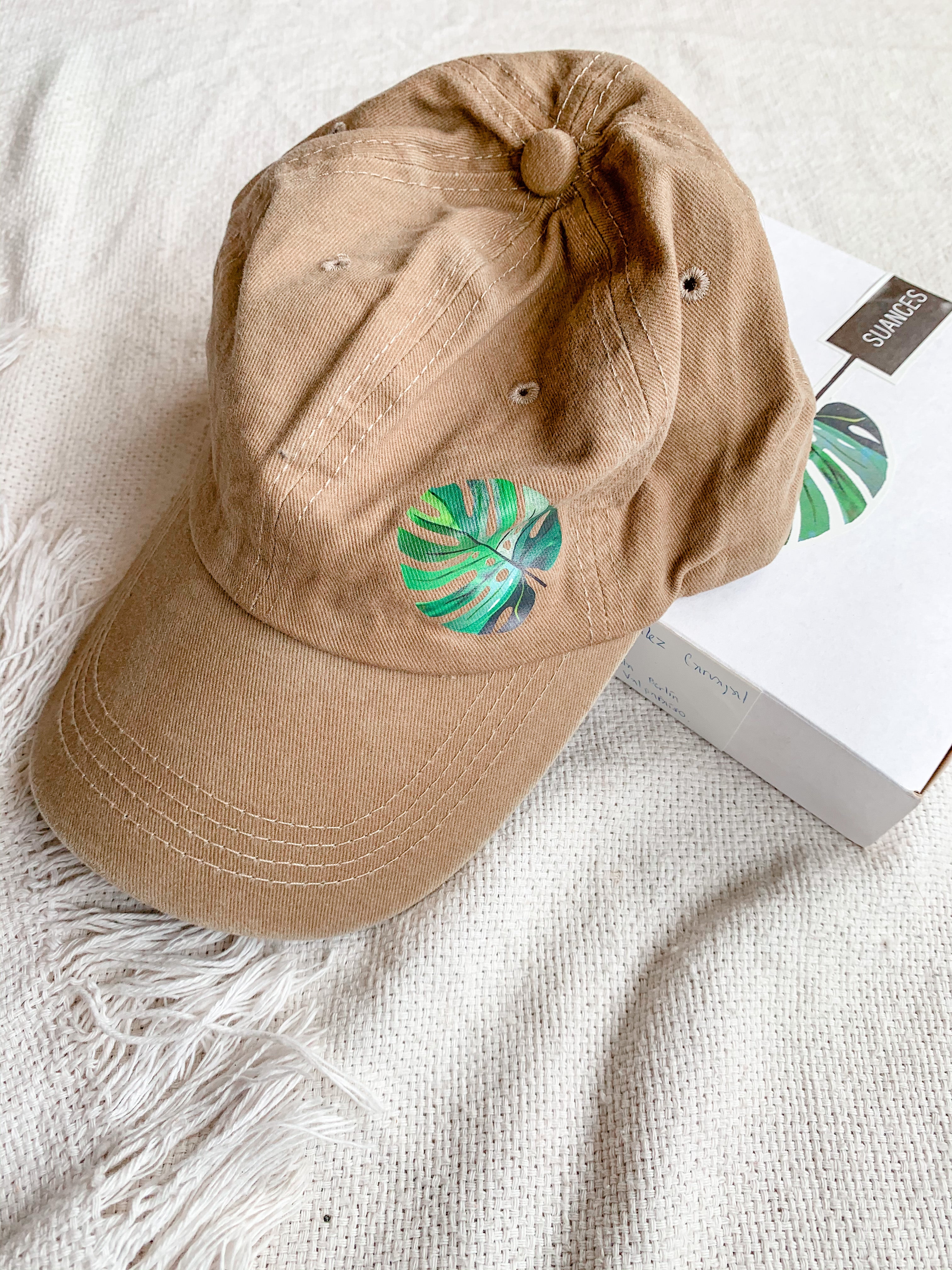 LIGHT BROWN