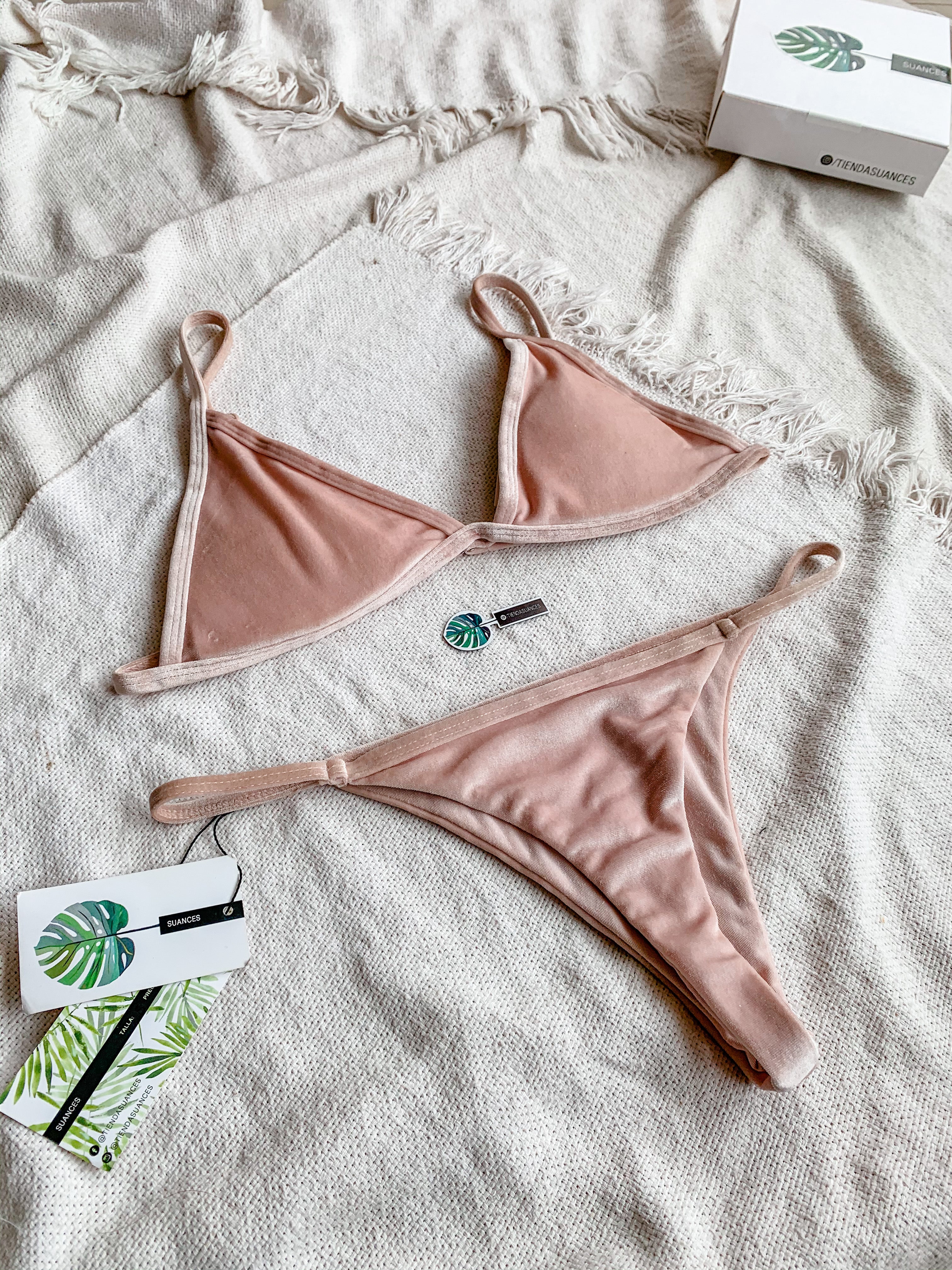 VELVET PINK