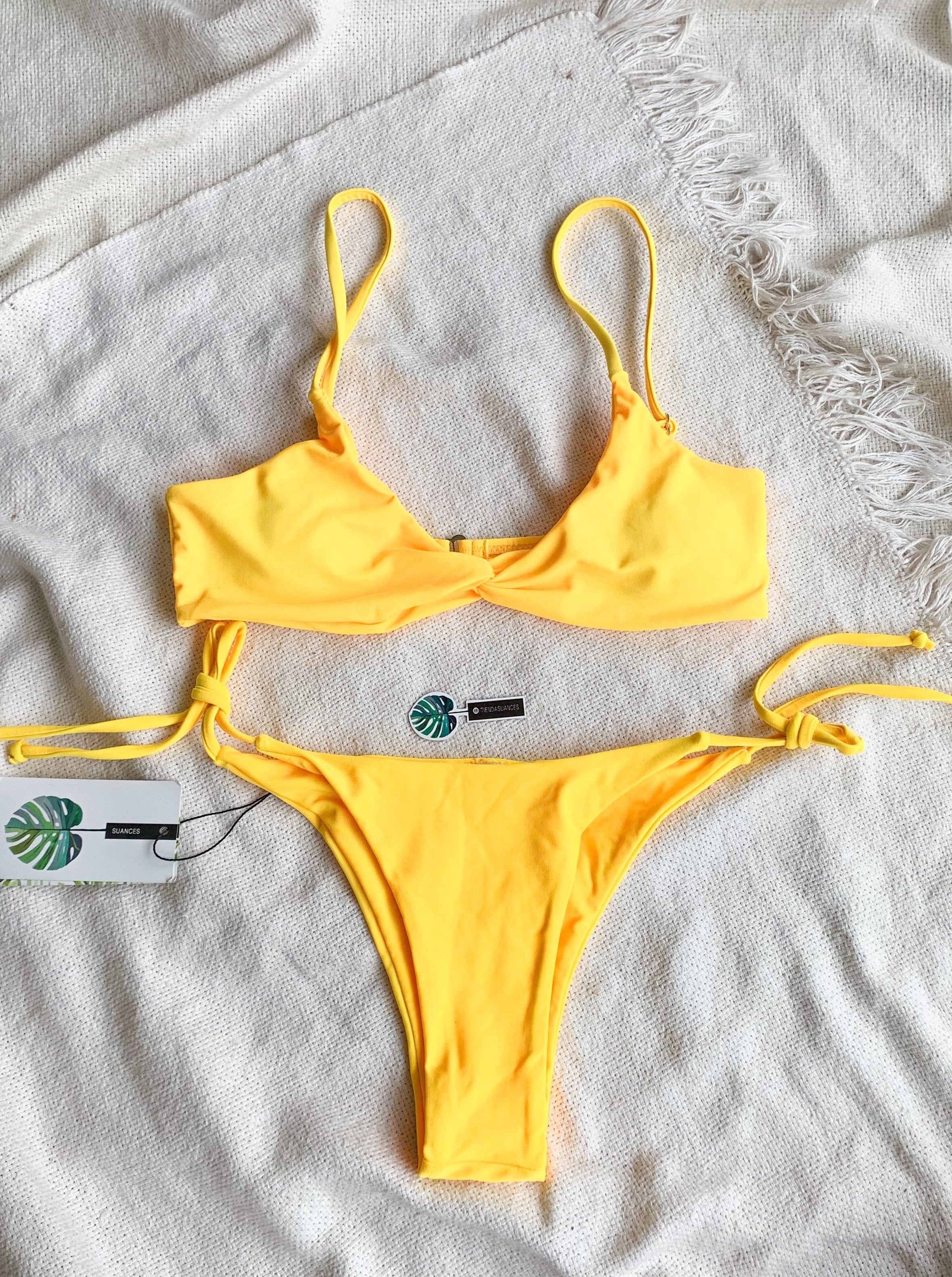 BLOSSY YELLOW